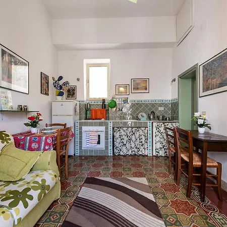 Apartment House Marzia 2 Cefalu
